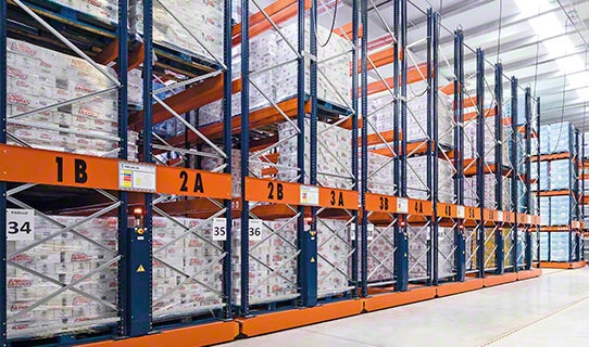 Mobile pallet racking Movirack