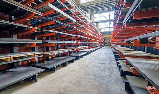 Cantilever racking