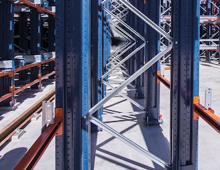 Metal racking: What finish offers greater protection against corrosion? Metal racking: What finish offers greater protection against corrosion?