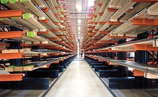 Bracchi gets two warehouses in Italy and another in Slovakia Bracchi gets two warehouses in Italy and another in Slovakia
