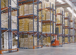 Two storage systems at Eurofred's distribution centre in Spain Two storage systems at Eurofred's distribution centre in Spain