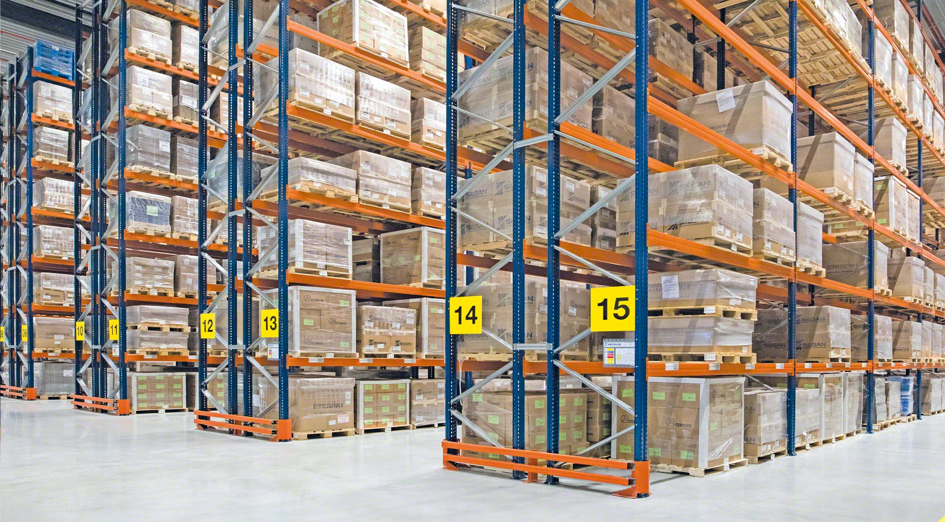 Conventional pallet racking